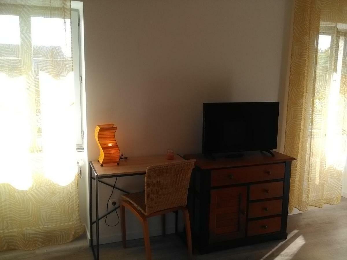 A Deux Pas Du Rheby Pensión