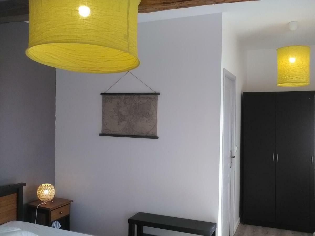 A Deux Pas Du Rheby Pensión 3*